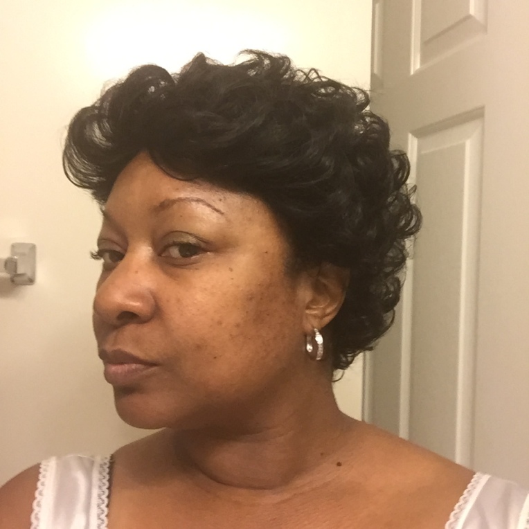 side view of the short wig
